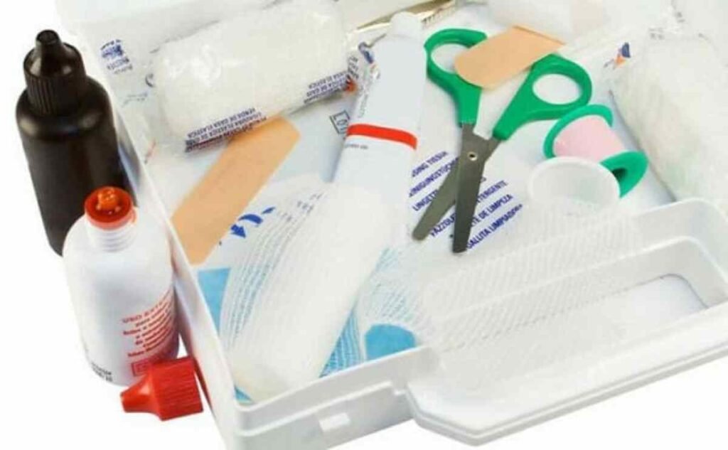 تجهيز اهم ادوات الاسعاف خطوات طبية لانقاذ الحياة